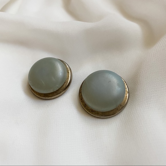 Vintage Jewelry - VTG Grey Blue Center Round Brass Clip Earrings